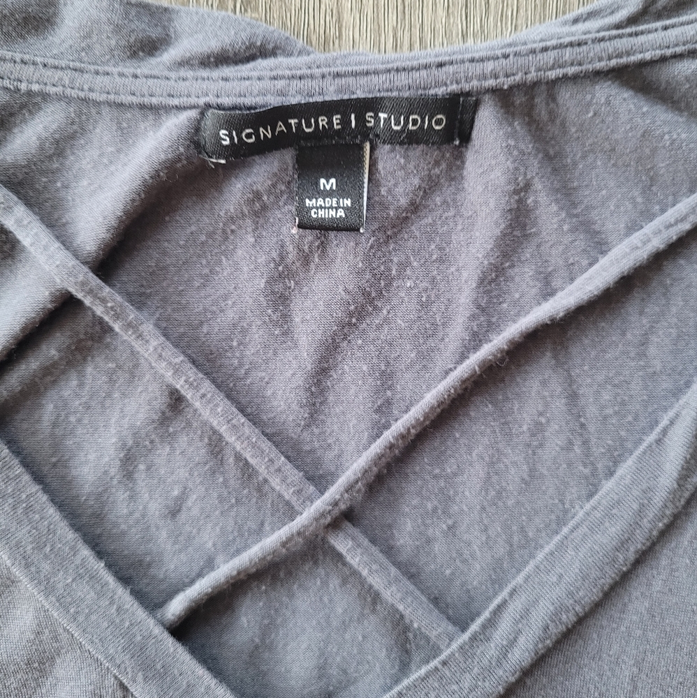 Signature Studio Tee - Picture 2 of 4